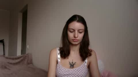 Snapshot of lilycandy_ chatting on November 11, 9:42 am lilycandy_ online show from November 11, 9:42 am