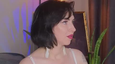 Lily online show from June 13, 6:44 am