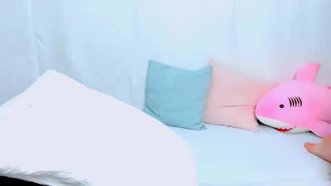 lilydavisss online show from October 10, 2:43 am