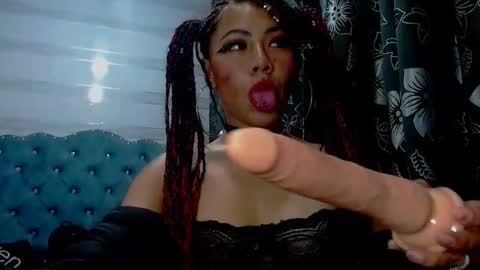 Snapshot of lilyjamesx chatting on February 15, 4:47 am lilyjamesx online show from February 15, 4:47 am