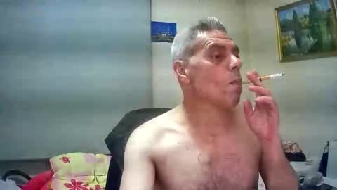 lilylovelyman50 online show from May 5, 7:44 pm