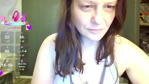 Snapshot of lilypad1981 chatting on September 30, 11:37 am lilypad1981 online show from September 30, 11:37 am