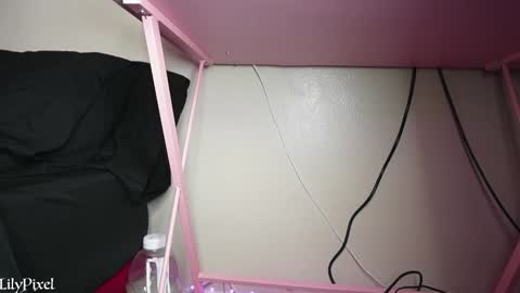 Liliana Marie Pixelate online show from February 8, 6:43 am