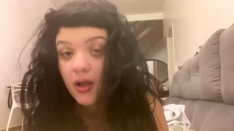 lilyswear online show from February 9, 6:22 am