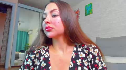lilyt_007 online show from October 4, 1:25 am