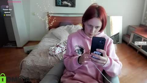 Hi Im Lily online show from April 7, 2:06 pm