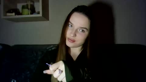 Snapshot of lilyygray chatting on October 25, 9:50 am LilyyGray online show from October 25, 9:50 am
