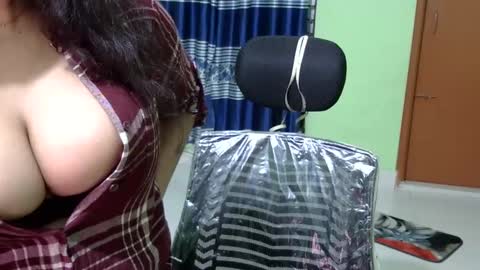 Snapshot of limaakter246618 chatting on January 22, 9:54 pm limaakter246618 online show from January 22, 9:54 pm