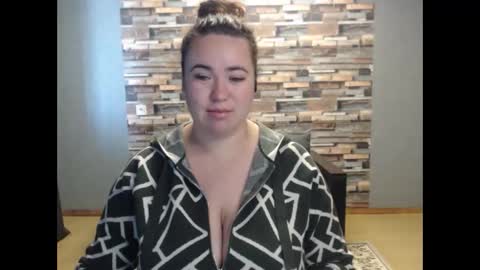 Snapshot of limalagris chatting on October 26, 6:08 am busty princess online show from October 26, 6:08 am