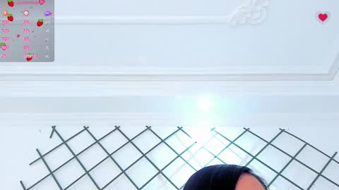 Snapshot of lin_jayani chatting on December 21, 2:47 pm Lin online show from December 21, 2:47 pm
