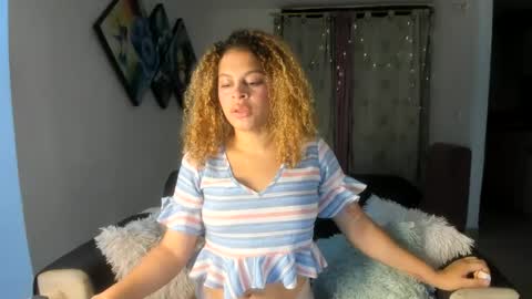 lina_andr online show from July 9, 7:23 am