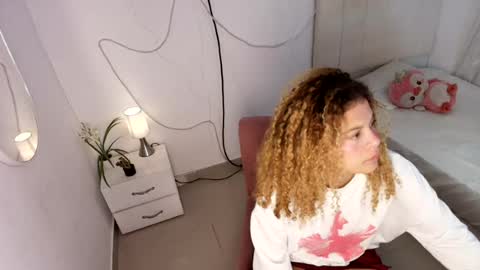 lina_andr online show from July 14, 5:01 am