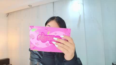  Lina Bedoya  online show from February 16, 11:50 am