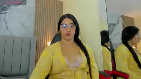 LINA DUBOIS  online show from November 25, 12:27 pm