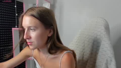 Snapshot of lina_massey chatting on July 31, 12:43 am lina_massey online show from July 31, 12:43 am