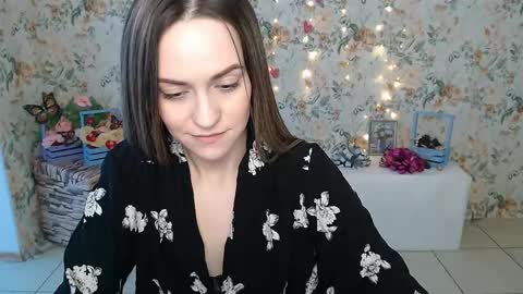 Snapshot of lina_star_s chatting on February 22, 7:23 am Lina online show from February 22, 7:23 am