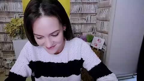 Snapshot of lina_star_s chatting on October 12, 8:24 am Lina online show from October 12, 8:24 am