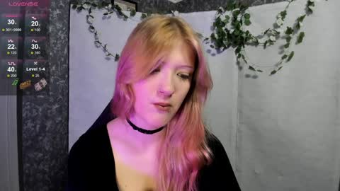 Lina online show from April 9, 8:36 pm