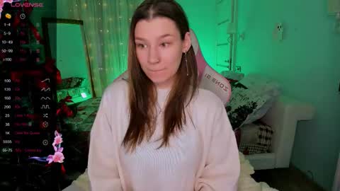 Lina online show from December 17, 8:20 am