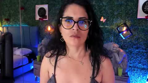 Lina  online show from February 13, 11:39 am