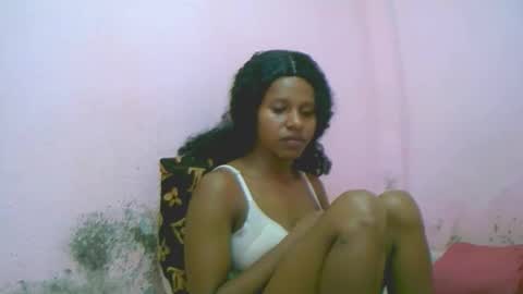 linah1123 online show from December 23, 1:58 am