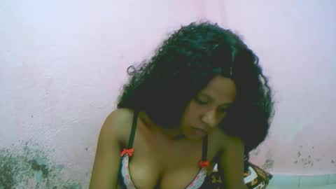 linah1123 online show from January 7, 1:52 am