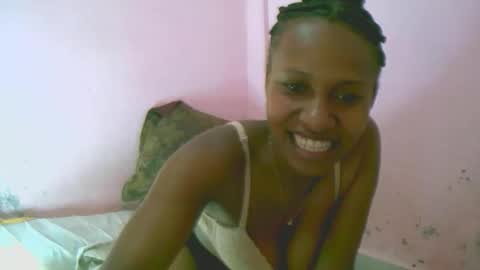 linah1123 online show from March 28, 9:14 pm