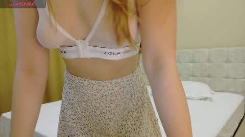 Snapshot of linajill chatting on November 23, 1:49 am Anna online show from November 23, 1:49 am