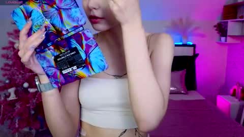 I am Lina online show from January 6, 1:48 pm