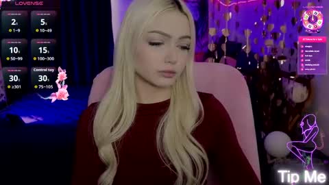 Snapshot of linalirian chatting on May 8, 10:09 am I am Lina online show from May 8, 10:09 am