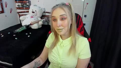 Snapshot of linatruly chatting on October 30, 9:48 pm Lina online show from October 30, 9:48 pm