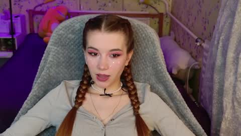 Luna online show from March 27, 7:02 pm