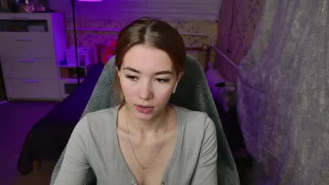 Luna online show from April 9, 6:24 pm