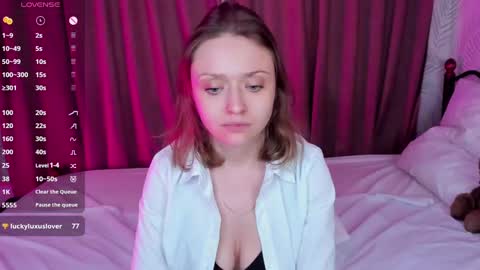 Linda  GMT2 Mon Tu Fri Sa Su  0300am-1000 am online show from February 27, 3:36 am