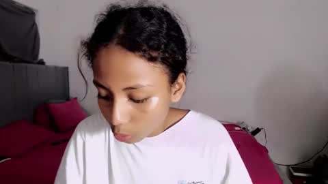 linda brown  online show from January 16, 2:37 am