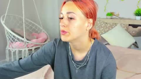 Snapshot of linda_jonys chatting on June 22, 8:22 am Linda online show from June 22, 8:22 am