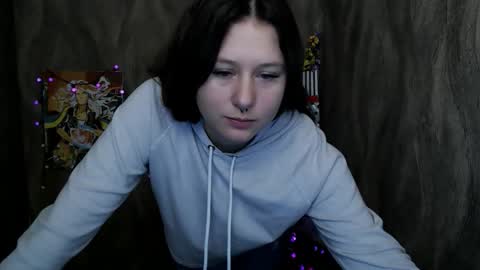 Snapshot of linda_s_ chatting on November 5, 11:10 am Linda online show from November 5, 11:10 am