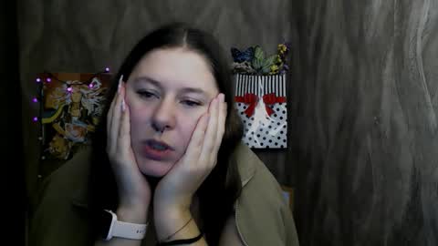 Snapshot of linda_s_ chatting on November 15, 2:09 am Linda online show from November 15, 2:09 am