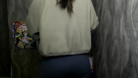 Snapshot of linda_s_ chatting on November 24, 4:07 pm Linda online show from November 24, 4:07 pm