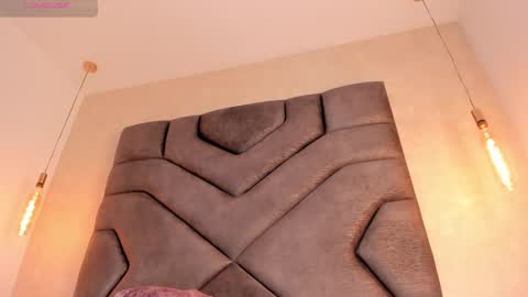 Snapshot of linda_saenz1 chatting on February 13, 2:52 pm Linda Saenz online show from February 13, 2:52 pm