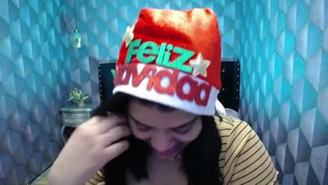 Snapshot of lindabreexlove chatting on December 14, 9:07 am online show from December 14, 9:07 am