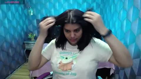 Snapshot of lindabreexlove chatting on December 21, 6:41 am online show from December 21, 6:41 am