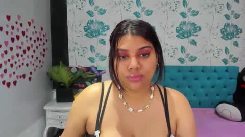 Snapshot of lindabreexlove chatting on January 19, 4:46 pm online show from January 19, 4:46 pm