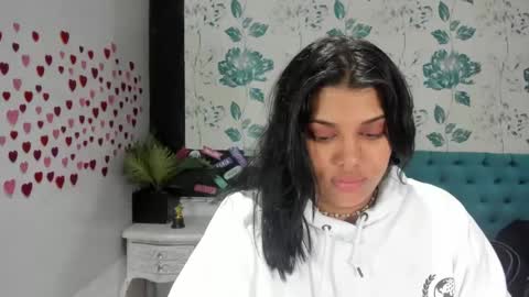 Snapshot of lindabreexlove chatting on February 21, 6:04 pm online show from February 21, 6:04 pm