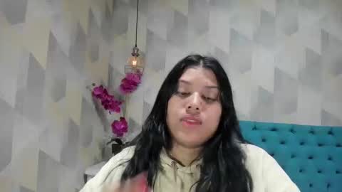 Snapshot of lindabreexlove chatting on September 30, 4:23 pm online show from September 30, 4:23 pm