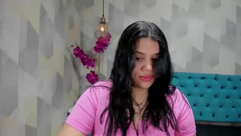 Snapshot of lindabreexlove chatting on October 5, 1:20 pm online show from October 5, 1:20 pm