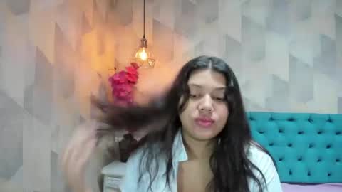 Snapshot of lindabreexlove chatting on June 16, 1:47 pm online show from June 16, 1:47 pm