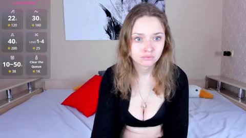 Linda online show from October 14, 5:08 am