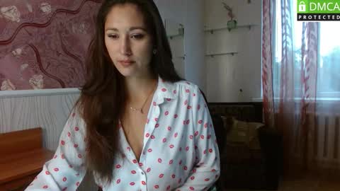 Snapshot of lindaernestine chatting on October 1, 7:14 am LindaErnestine online show from October 1, 7:14 am