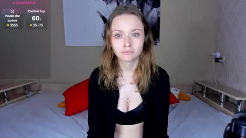 Linda online show from September 26, 2:21 pm